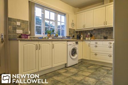3 bedroom Terraced House for sale in Sheffield Road, Blyth, S81