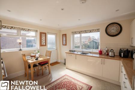 3 bedroom Detached bungalow for sale in Cornwall Road, Retford, DN22