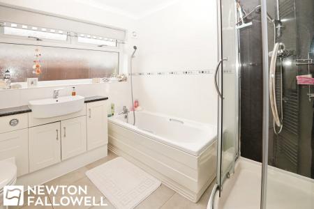 3 bedroom Detached bungalow for sale in Tiln Court, Retford, DN22