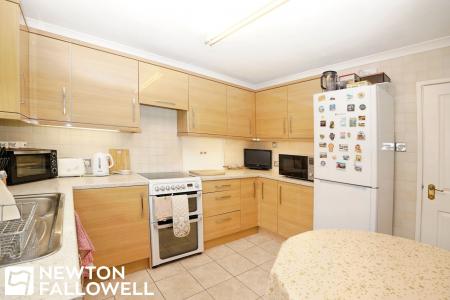 3 bedroom Detached bungalow for sale in Tiln Court, Retford, DN22