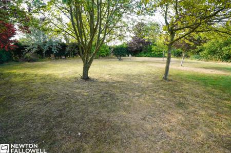 3 bedroom Semi-detached house for sale in Great North Road, Tuxford, NG22
