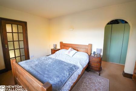 3 bedroom Semi-detached house for sale in Great North Road, Tuxford, NG22