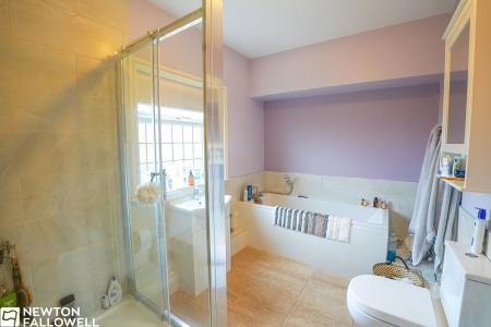 3 bedroom Detached house for sale in Main Street, Hayton, DN22