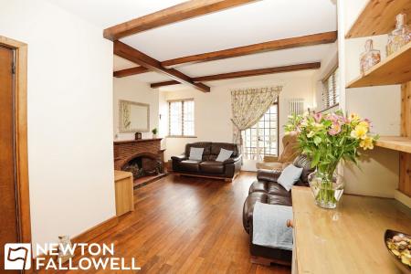 5 bedroom Detached house for sale in Hallcroft Road, Retford, DN22