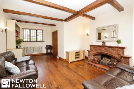 5 bedroom Detached house for sale in Hallcroft Road, Retford, DN22