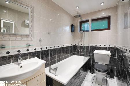 3 bedroom Detached bungalow for sale in Westwell Lane, Gringley-On-The-Hill, DN10
