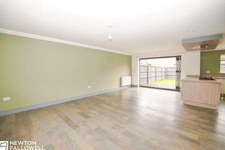 3 bedroom End of terrace house for sale in Hawfinch Meadows, Retford, DN22