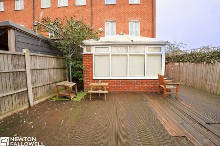 4 bedroom Town house for sale in Waterfields, Retford, DN22