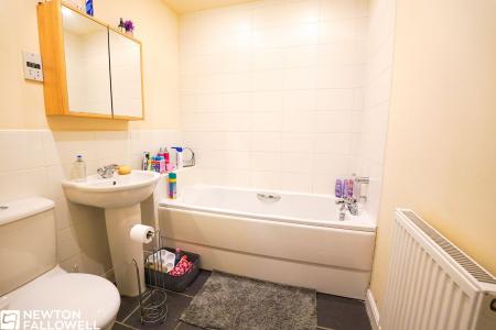 4 bedroom Town house for sale in Waterfields, Retford, DN22