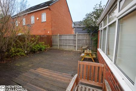 4 bedroom Town house for sale in Waterfields, Retford, DN22