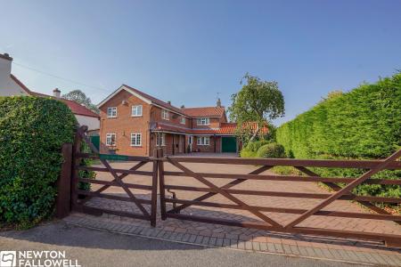 4 bedroom Detached house for sale in Apple Tree House, Meeting House Lane, South Leverton, DN22 0BS