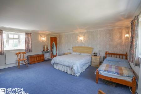 4 bedroom Detached house for sale in Apple Tree House, Meeting House Lane, South Leverton, DN22 0BS