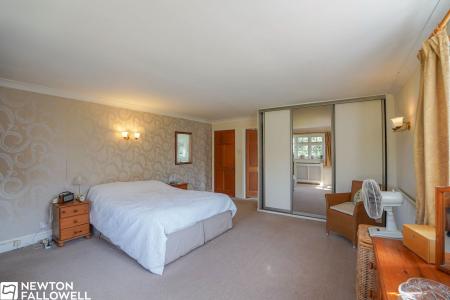4 bedroom Detached house for sale in Apple Tree House, Meeting House Lane, South Leverton, DN22 0BS