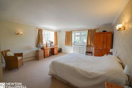 4 bedroom Detached house for sale in Apple Tree House, Meeting House Lane, South Leverton, DN22 0BS