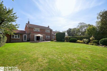 4 bedroom Detached house for sale in Apple Tree House, Meeting House Lane, South Leverton, DN22 0BS