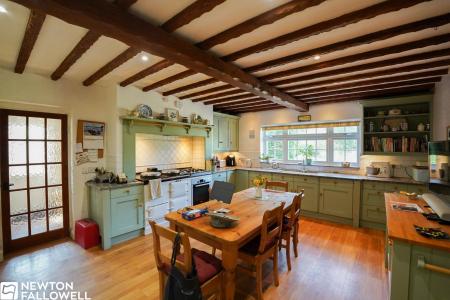 4 bedroom Detached house for sale in Apple Tree House, Meeting House Lane, South Leverton, DN22 0BS