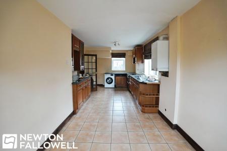3 bedroom Semi-detached house for sale in Trinity Road, Retford, DN22