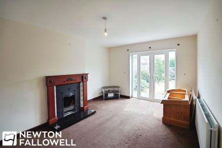 3 bedroom Semi-detached house for sale in Trinity Road, Retford, DN22