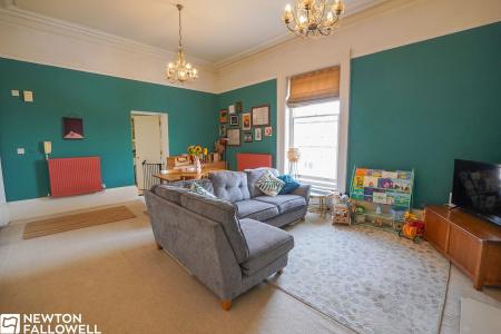 2 bedroom Apartment for sale in Hollymount, Retford, DN22