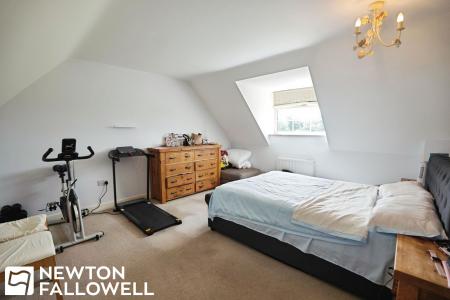 5 bedroom Detached house for sale in Headingley Road, Retford, DN22