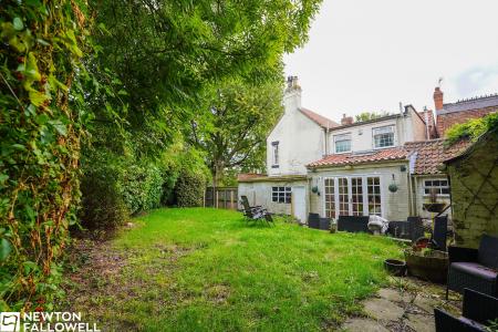 4 bedroom Detached house for sale in Sutton Lane, Sutton, DN22
