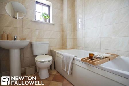 2 bedroom End of terrace house for sale in The Rotunda, Beckingham, DN10