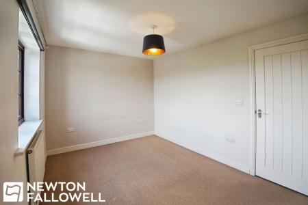 2 bedroom End of terrace house for sale in The Rotunda, Beckingham, DN10