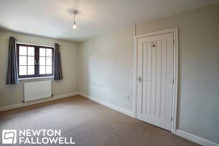 2 bedroom End of terrace house for sale in The Rotunda, Beckingham, DN10