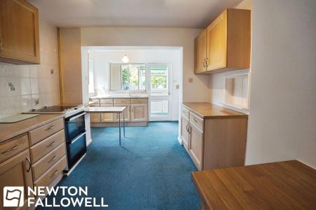 2 bedroom Detached bungalow for sale in St. Stephens Road, Retford, DN22
