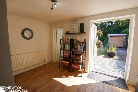 3 bedroom Detached house for sale in Grove Coach Road, Retford, DN22