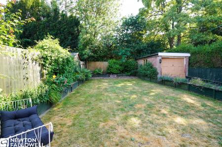 3 bedroom Detached house for sale in Grove Coach Road, Retford, DN22