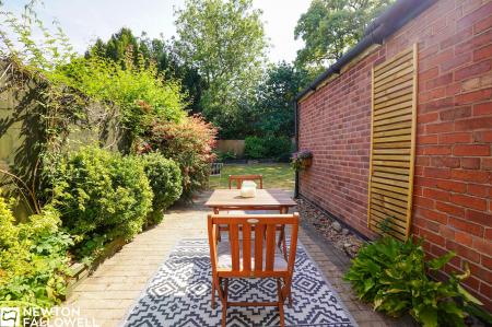 3 bedroom Detached house for sale in Grove Coach Road, Retford, DN22