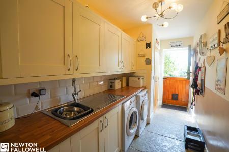 3 bedroom Detached bungalow for sale in East End Court, Rampton, DN22