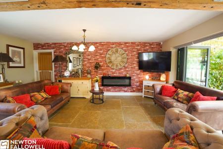 3 bedroom Detached bungalow for sale in East End Court, Rampton, DN22