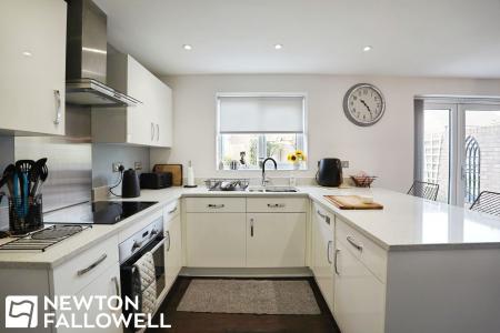 4 bedroom Detached house for sale in Black Hereford Way, Retford, DN22