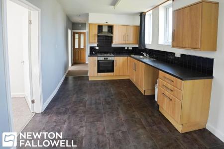 2 bedroom Semi-detached bungalow to let in Ladywell Rise, Nether Headon, DN22