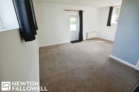 2 bedroom Semi-detached bungalow to let in Ladywell Rise, Nether Headon, DN22