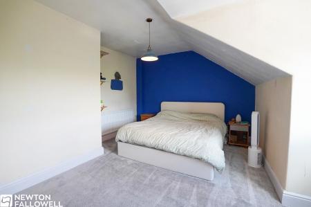 4 bedroom Semi-detached house for sale in Victoria Road, Retford, DN22
