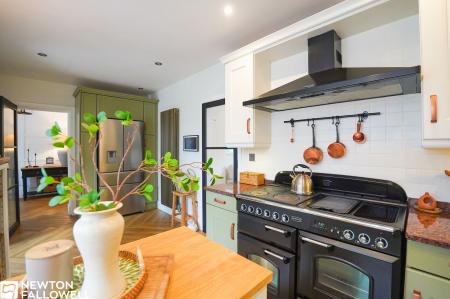 3 bedroom Semi-detached house for sale in Old Blyth Road, Ranby, DN22