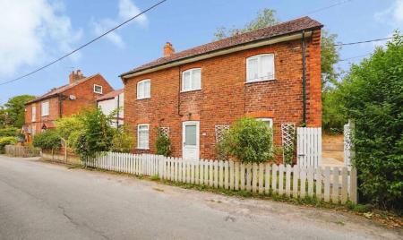 3 bedroom Detached house for sale in Bolham Lane, Retford, DN22