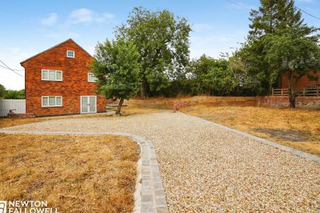 3 bedroom Detached house for sale in Bolham Lane, Retford, DN22
