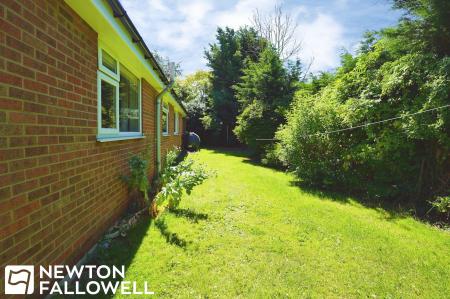 2 bedroom Detached bungalow for sale in Manor Grounds, Rampton, DN22