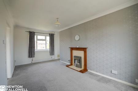 2 bedroom Flat to let in Ollerton Road, Retford, DN22