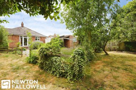 3 bedroom Detached bungalow for sale in Big Lane, Clarborough, DN22