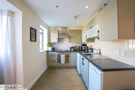 2 bedroom Flat for sale in Carolgate Court, Retford, DN22