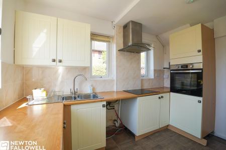 3 bedroom Semi-detached house to let in Retford Road, Woodbeck, DN22