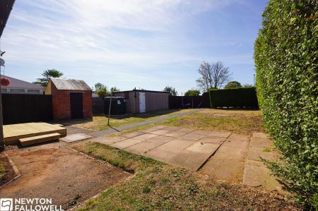 3 bedroom Semi-detached house to let in Retford Road, Woodbeck, DN22