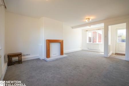 3 bedroom Semi-detached house to let in Retford Road, Woodbeck, DN22