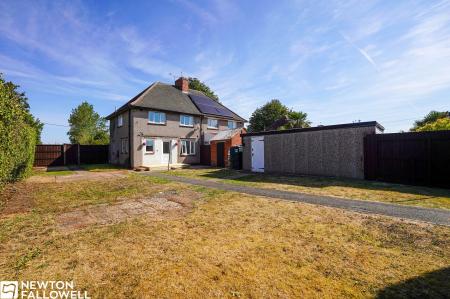 3 bedroom Semi-detached house to let in Retford Road, Woodbeck, DN22