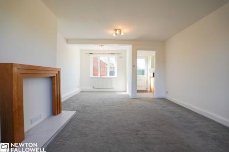 3 bedroom Semi-detached house to let in Retford Road, Woodbeck, DN22